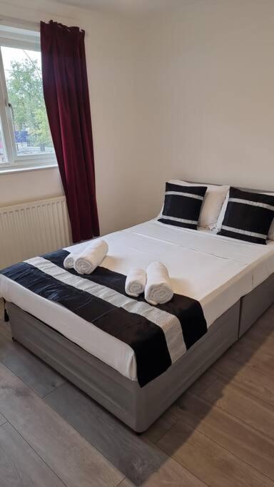Coolfin House-Close To Excel, Contractors, Relocators, Paid Parking Villa Londres Exterior foto