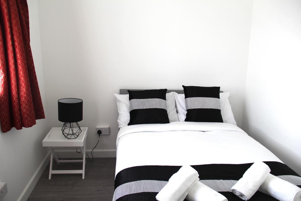 Coolfin House-Close To Excel, Contractors, Relocators, Paid Parking Villa Londres Exterior foto